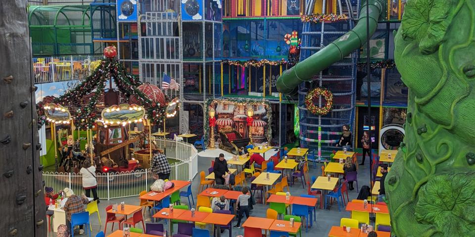 Christmas at the Riverside Hub